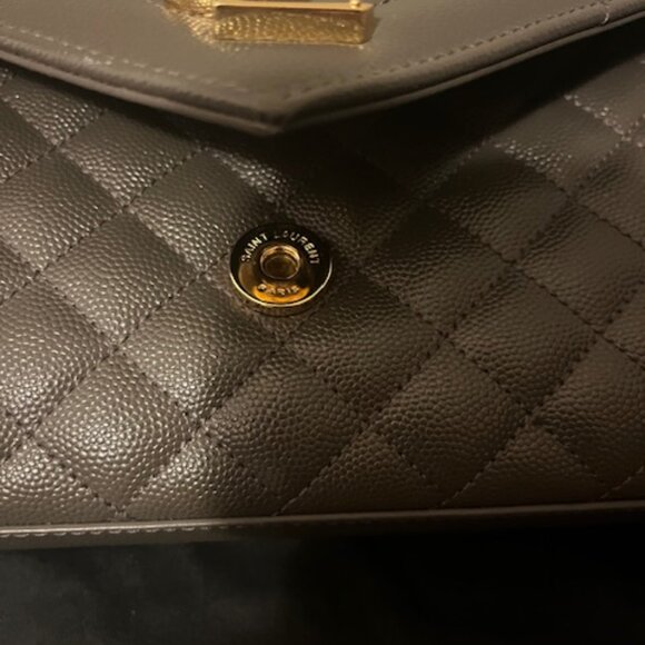 Saint Laurent Envelope Triquilt Small YSL Shoulder Bag in Grained Leather - Picture 2 of 11